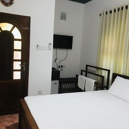 Langama Thena - ළඟම තැන Hotel Holambra Exterior foto
