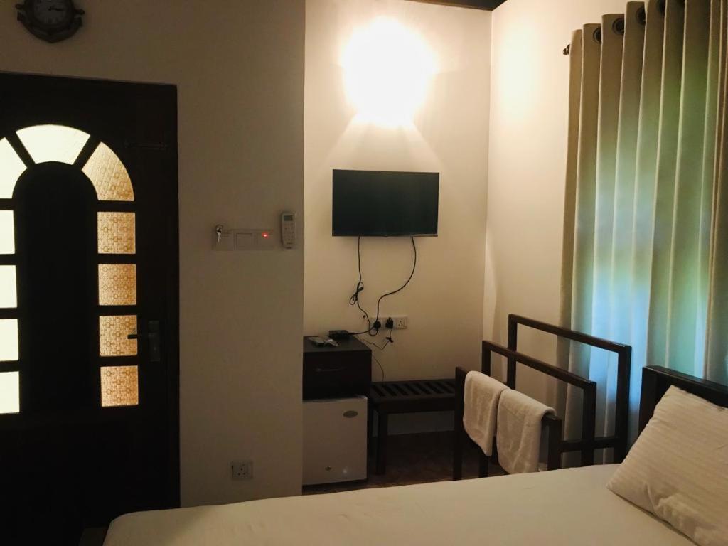 Langama Thena - ළඟම තැන Hotel Holambra Exterior foto